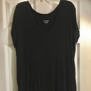 Solid black V-neck t-shirt -size  XXL